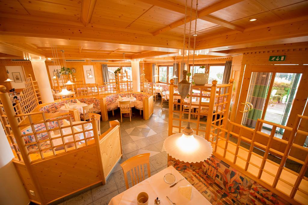 Hotel Garni Doris Castelrotto Eksteriør billede