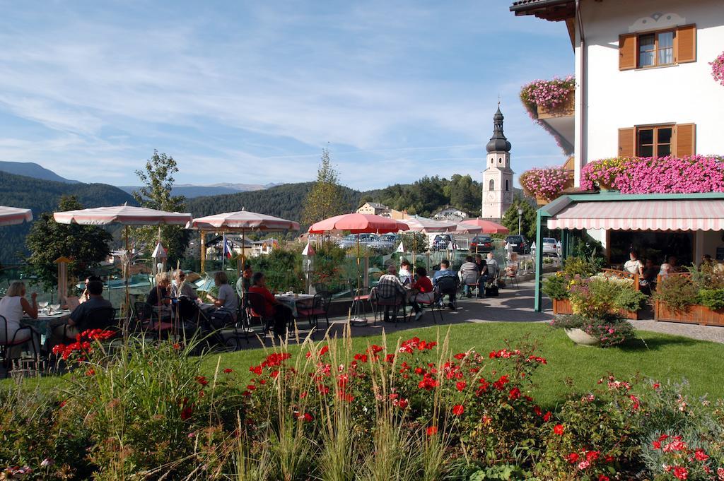 Hotel Garni Doris Castelrotto Eksteriør billede